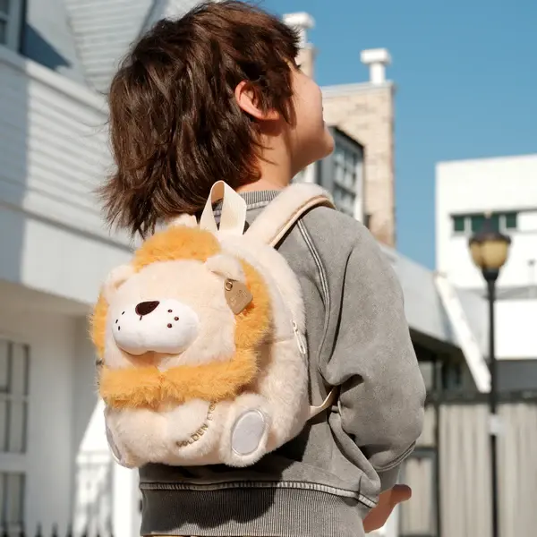 zoyzoii-plush-animal-kids-backpack-lion-2.webp