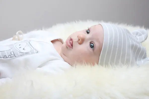 CN8001Onesie_CN8002beanieGreyOwl2.webp
