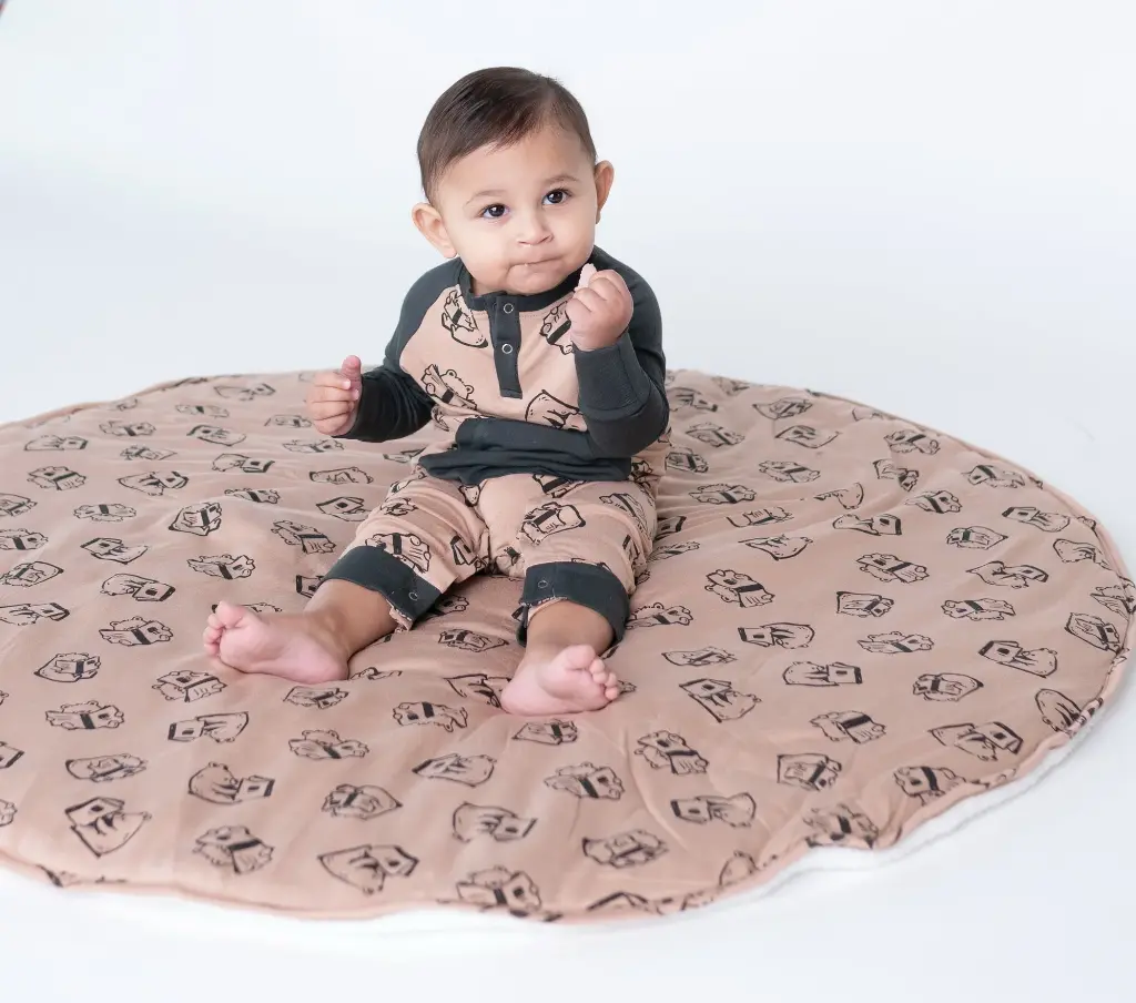 WF4449_romper_bear_baby_0973d282-c677-426d-9277-a56337eddd52_2000x.webp