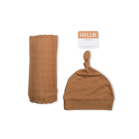 Lulujo Hello World Blanket & Knotted Hat - Tan