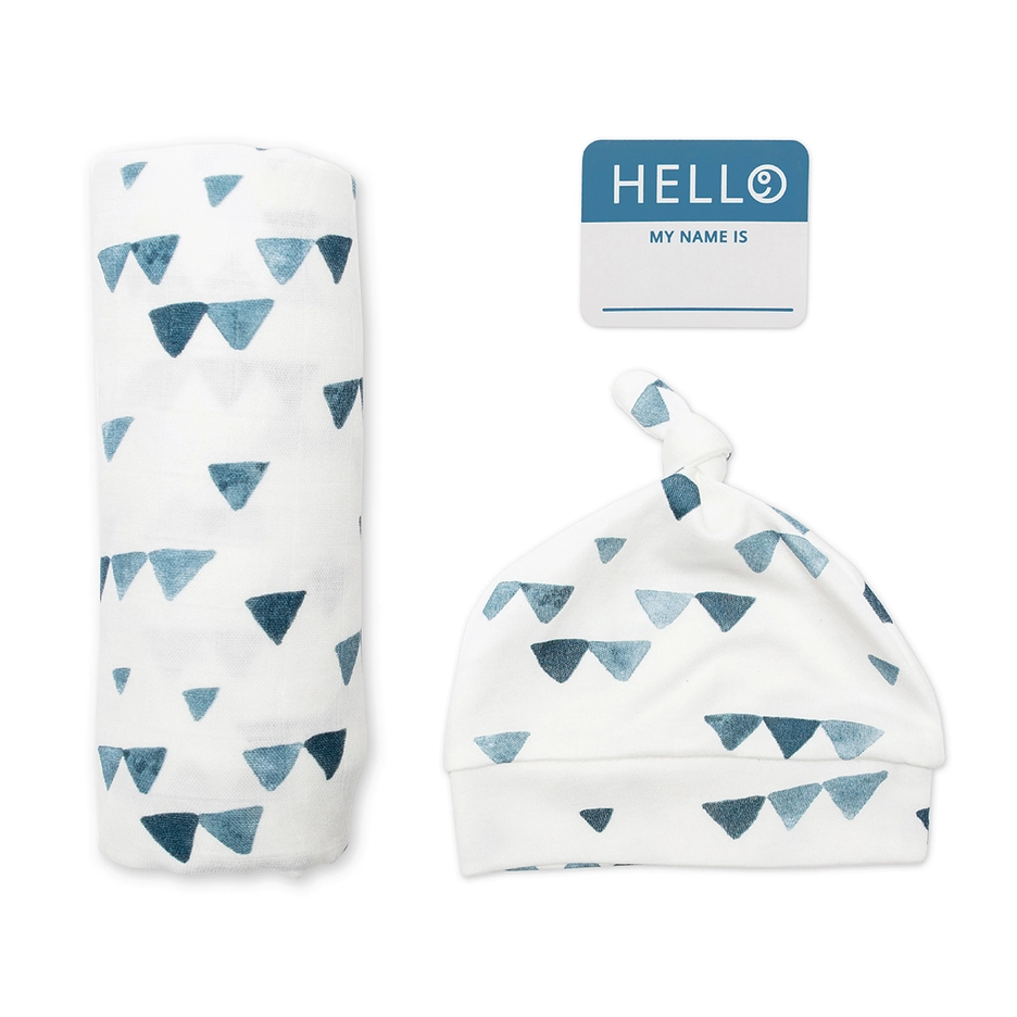 Lulujo Hello World Blanket & Knotted Hat  Navy Triangles