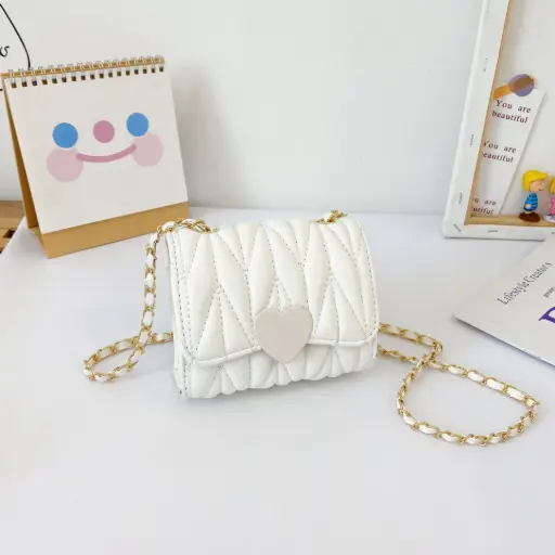 Crossbody Purse With Heart 1835 - White