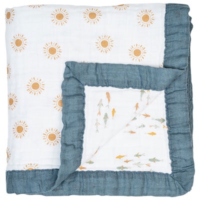 Lulujo Classic Muslin 3ply Quilt  Sun + Fish / 0M