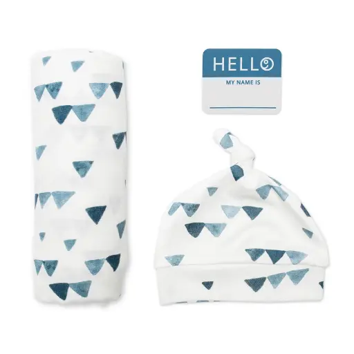 Lulujo Hello World Blanket & Knotted Hat  Navy Triangles